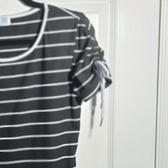 Women's, Casual, Short Sleeve Top, Bowtie Sleeves, Stripes, L - Picture 3 of 4